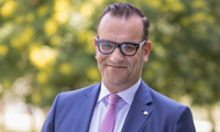 dr Ronald Zeliger