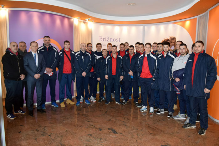 Hemofarm ugostio rukometaše „Crvena zvezda“