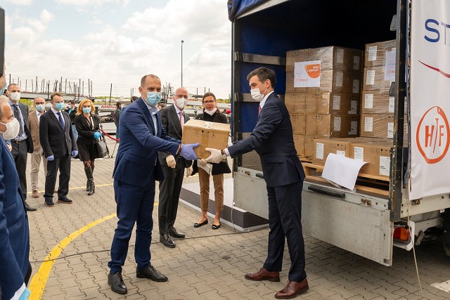 Hemofarm donirao medicinsku opremu od 400.000 evra